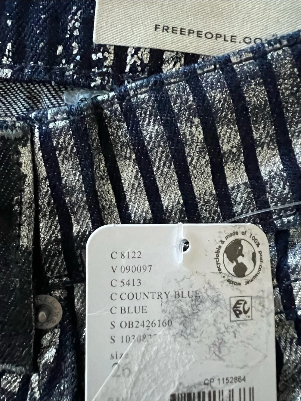 We The Free West Coast Relaxed Metallic Flare Jeans in Country Blue Size 26 NWT